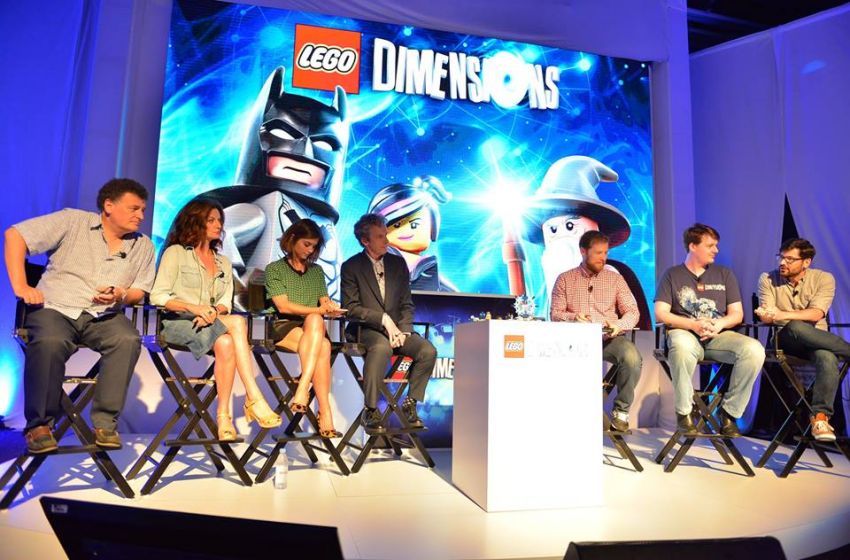 Ecco Moffat, Peter, Jenna e Michelle alla presentazione ieri alla Comic-Con.